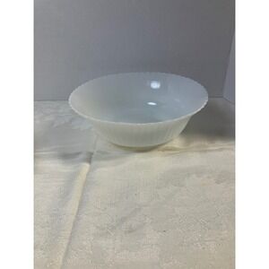 Vintage Milk Glass Bowls Scalloped Ruffled Edge Set‎ of 2 Farmhouse Kitchen